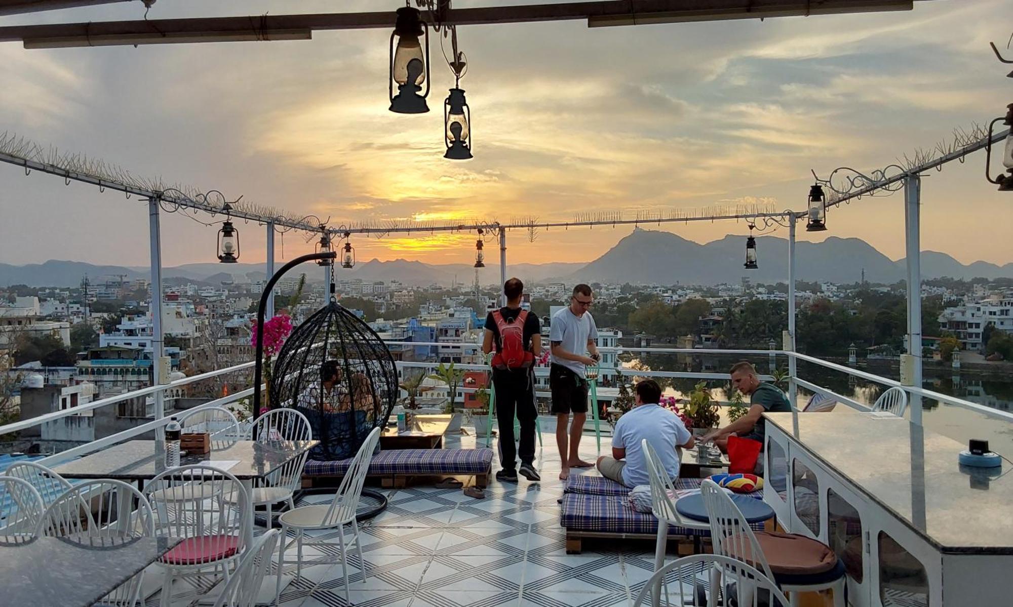 Raahi Backpacker'S Hostel Udaipur Exterior foto