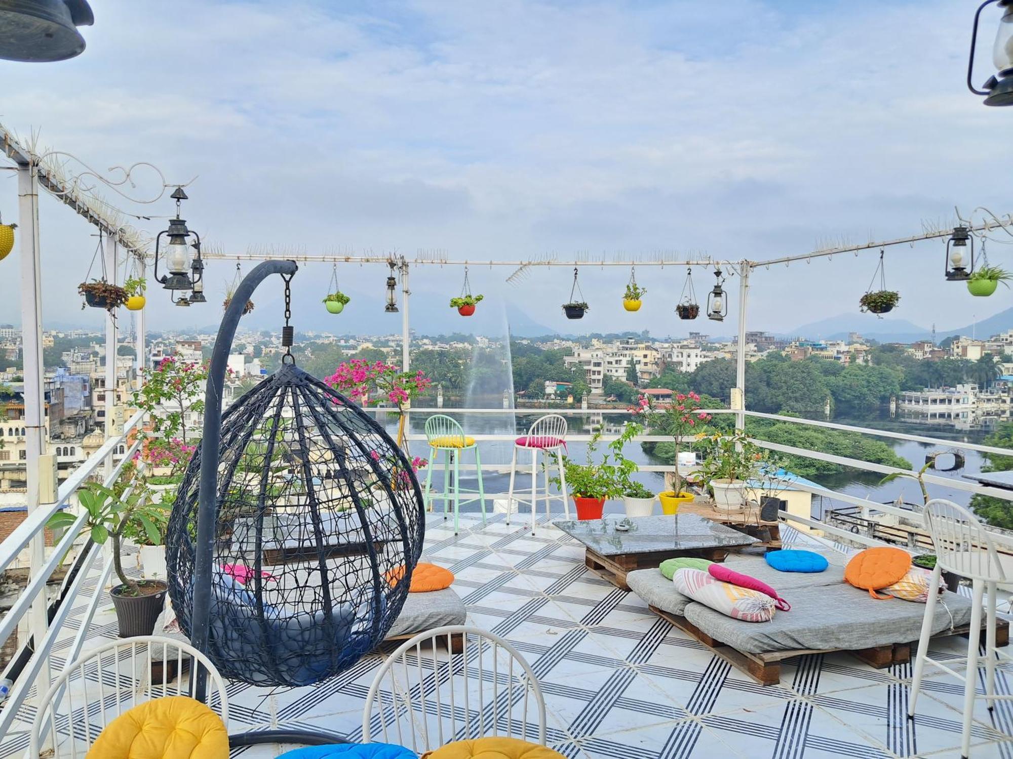 Raahi Backpacker'S Hostel Udaipur Exterior foto