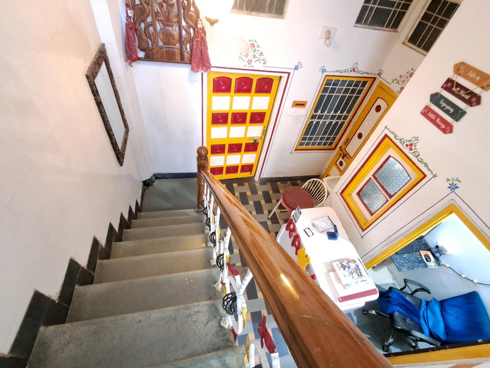 Raahi Backpacker'S Hostel Udaipur Exterior foto
