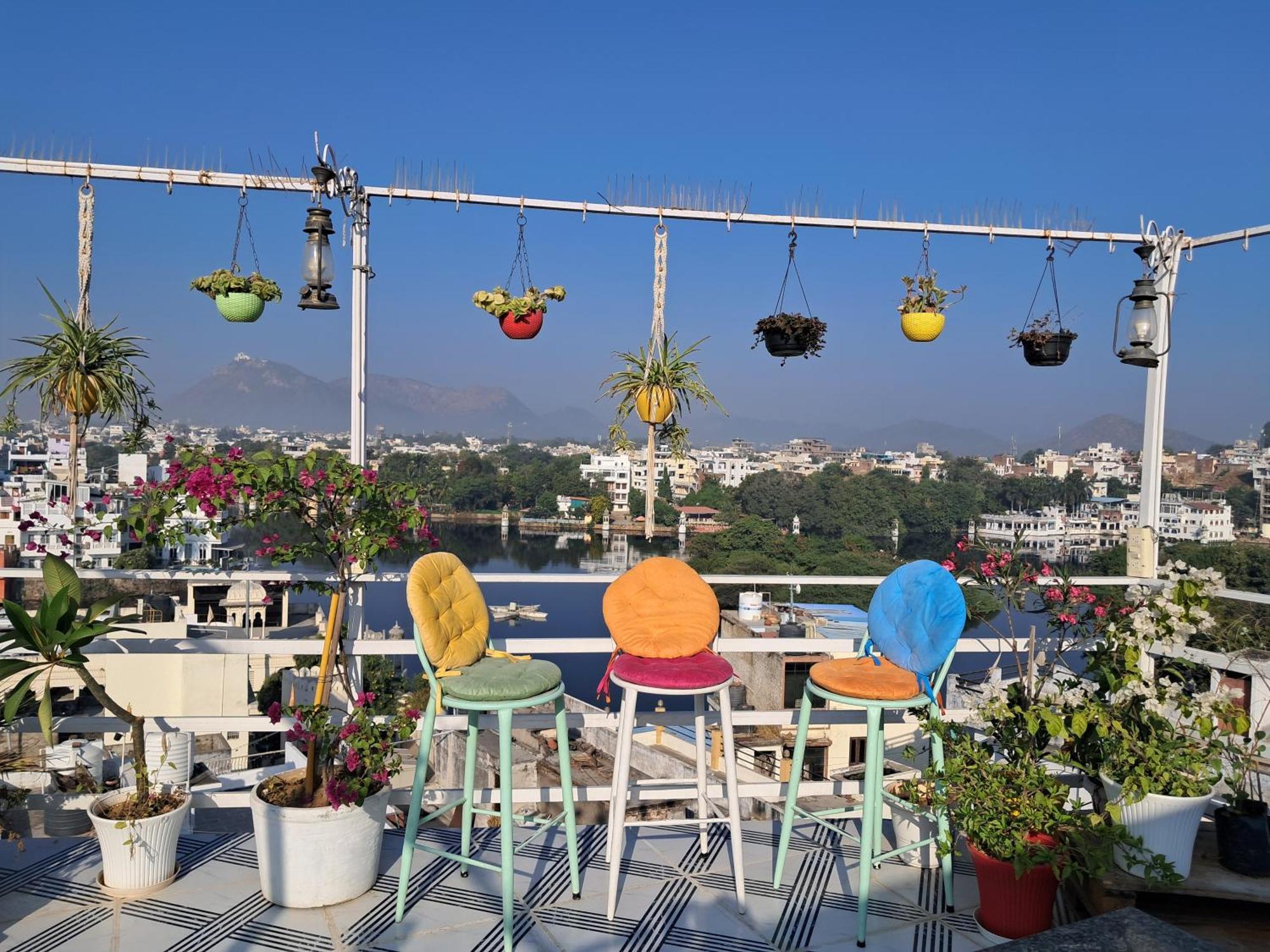 Raahi Backpacker'S Hostel Udaipur Exterior foto