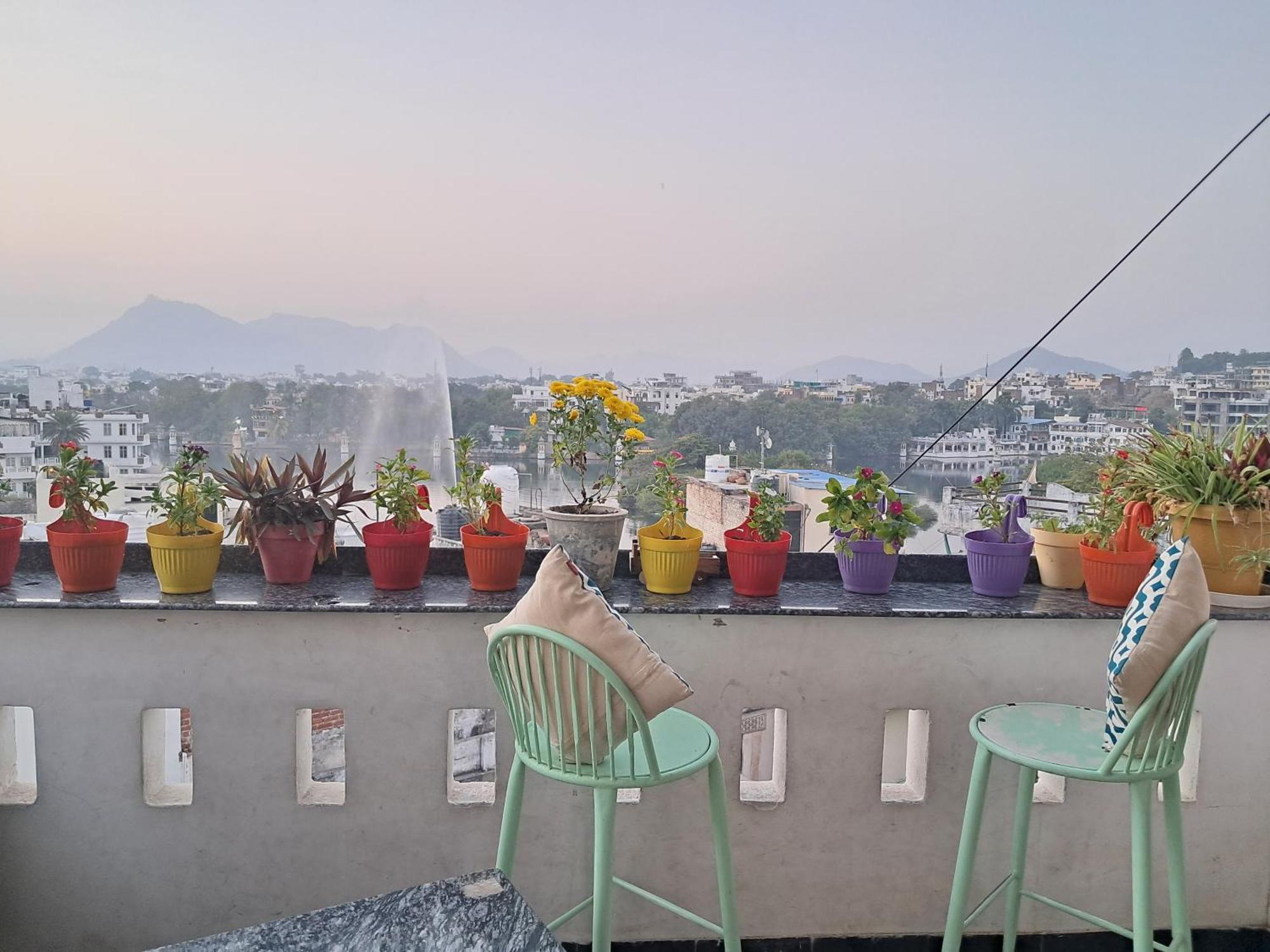 Raahi Backpacker'S Hostel Udaipur Exterior foto
