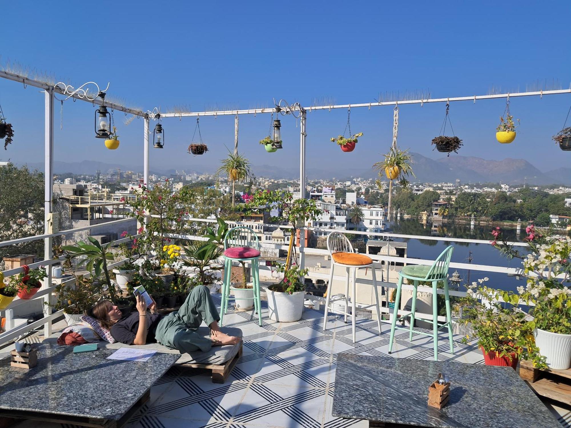 Raahi Backpacker'S Hostel Udaipur Exterior foto