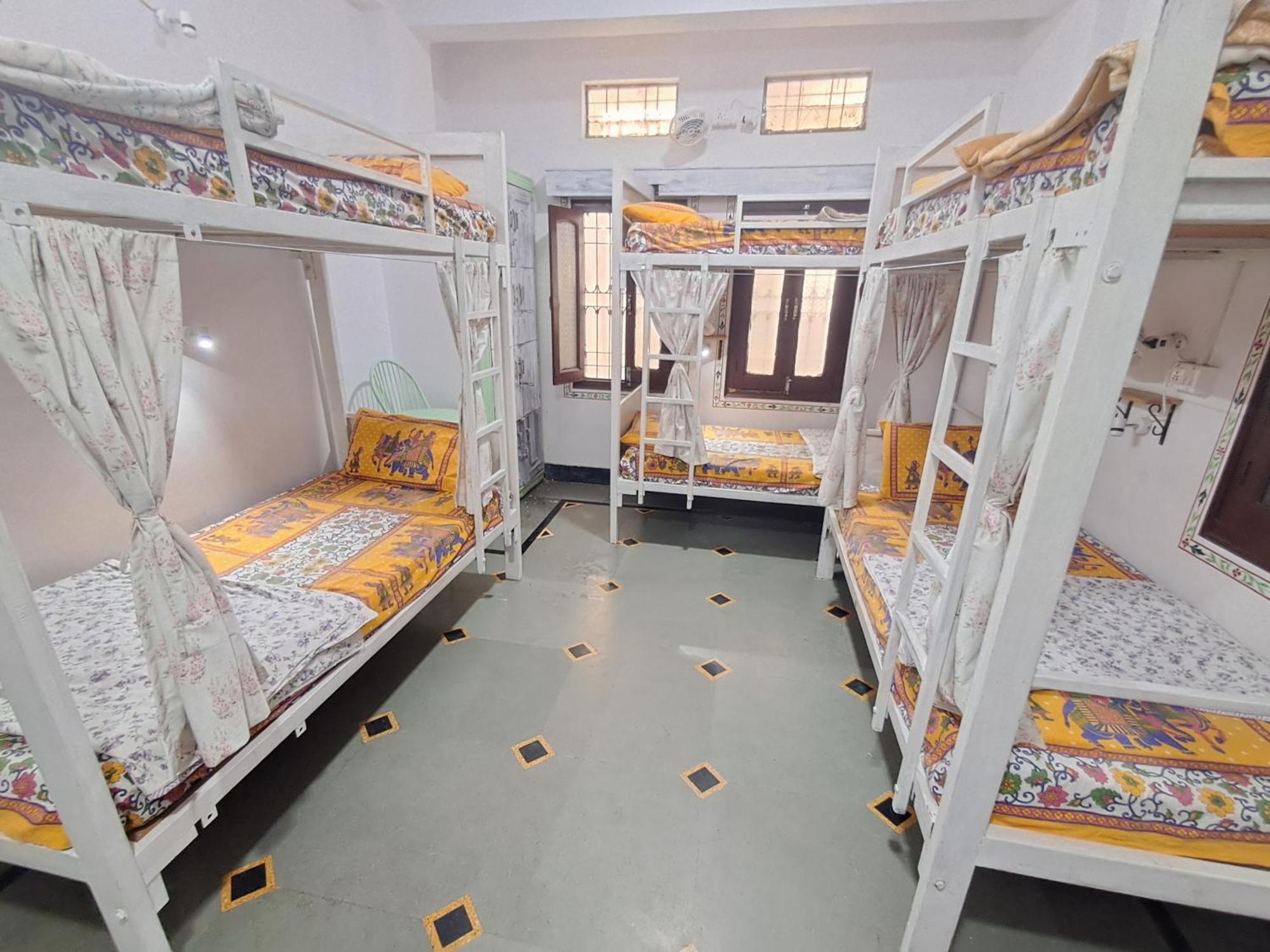 Raahi Backpacker'S Hostel Udaipur Exterior foto